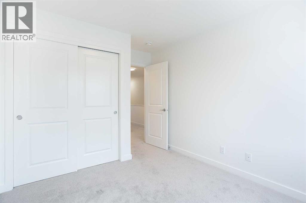 Single Family House for Sale in   Avenue SE Belvedere Calgary 