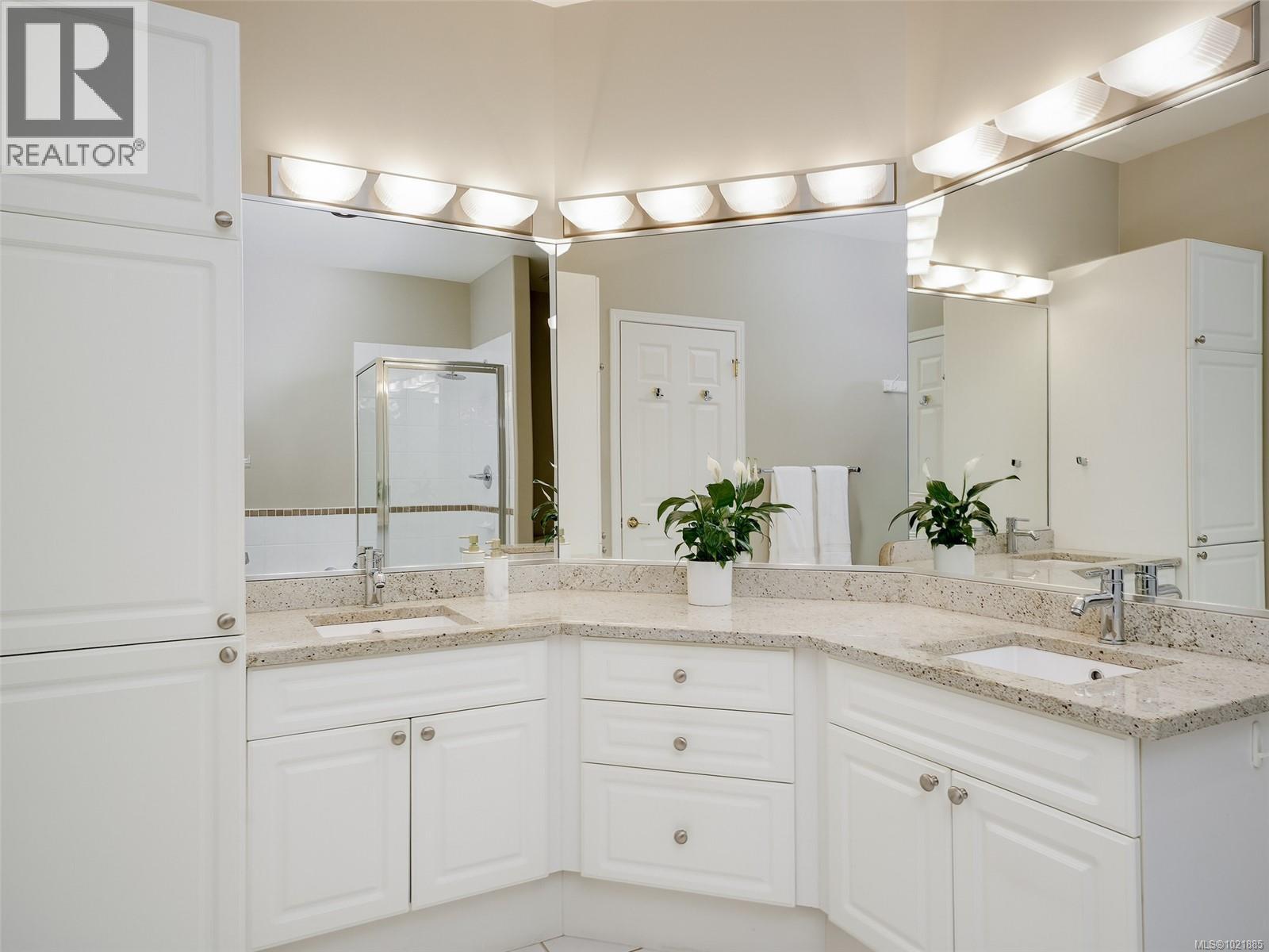 25 1286 Tolmie Avenue, Saanich