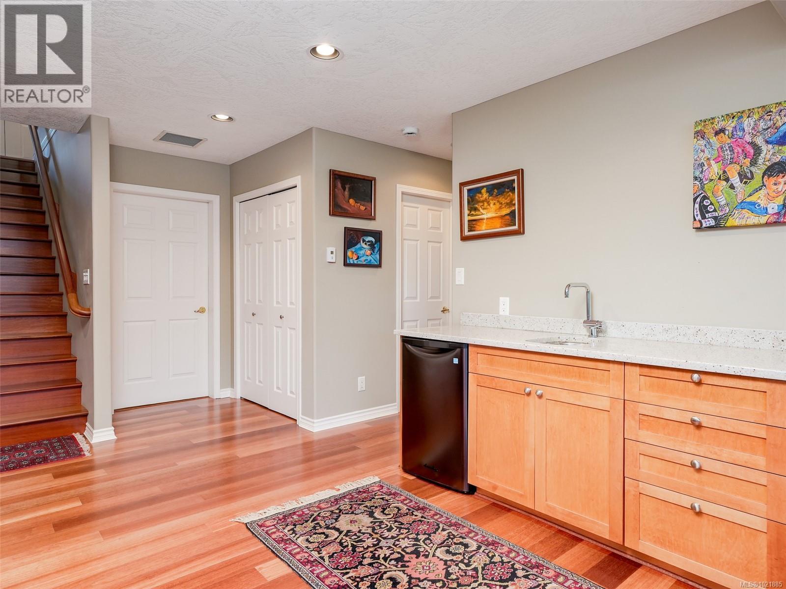 25 1286 Tolmie Avenue, Saanich