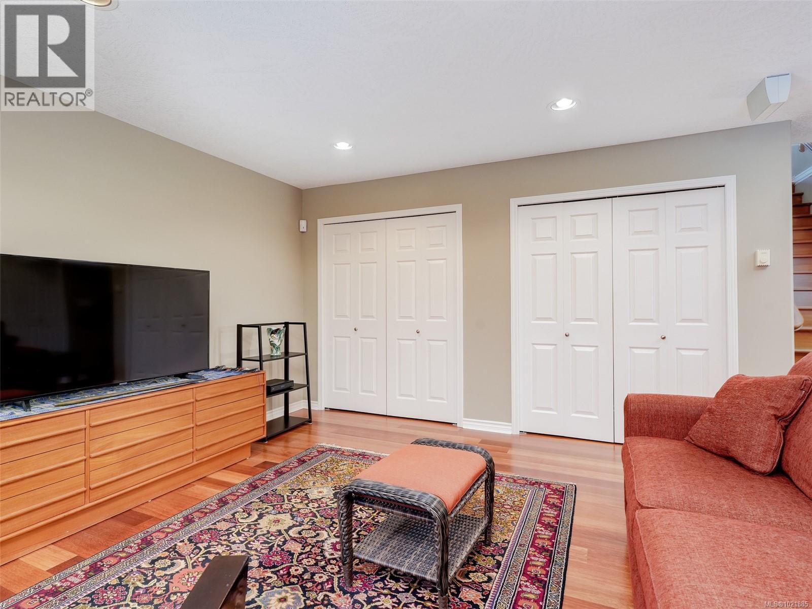 25 1286 Tolmie Avenue, Saanich