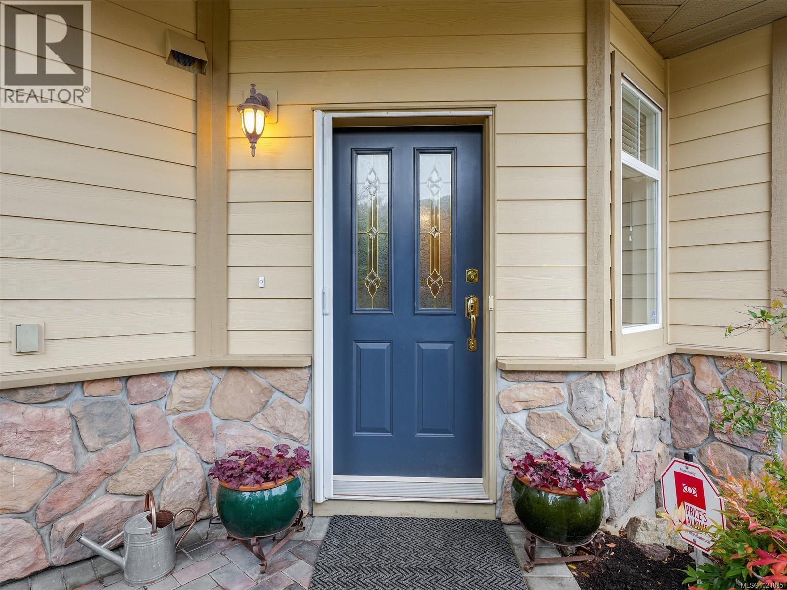 25 1286 Tolmie Avenue, Saanich