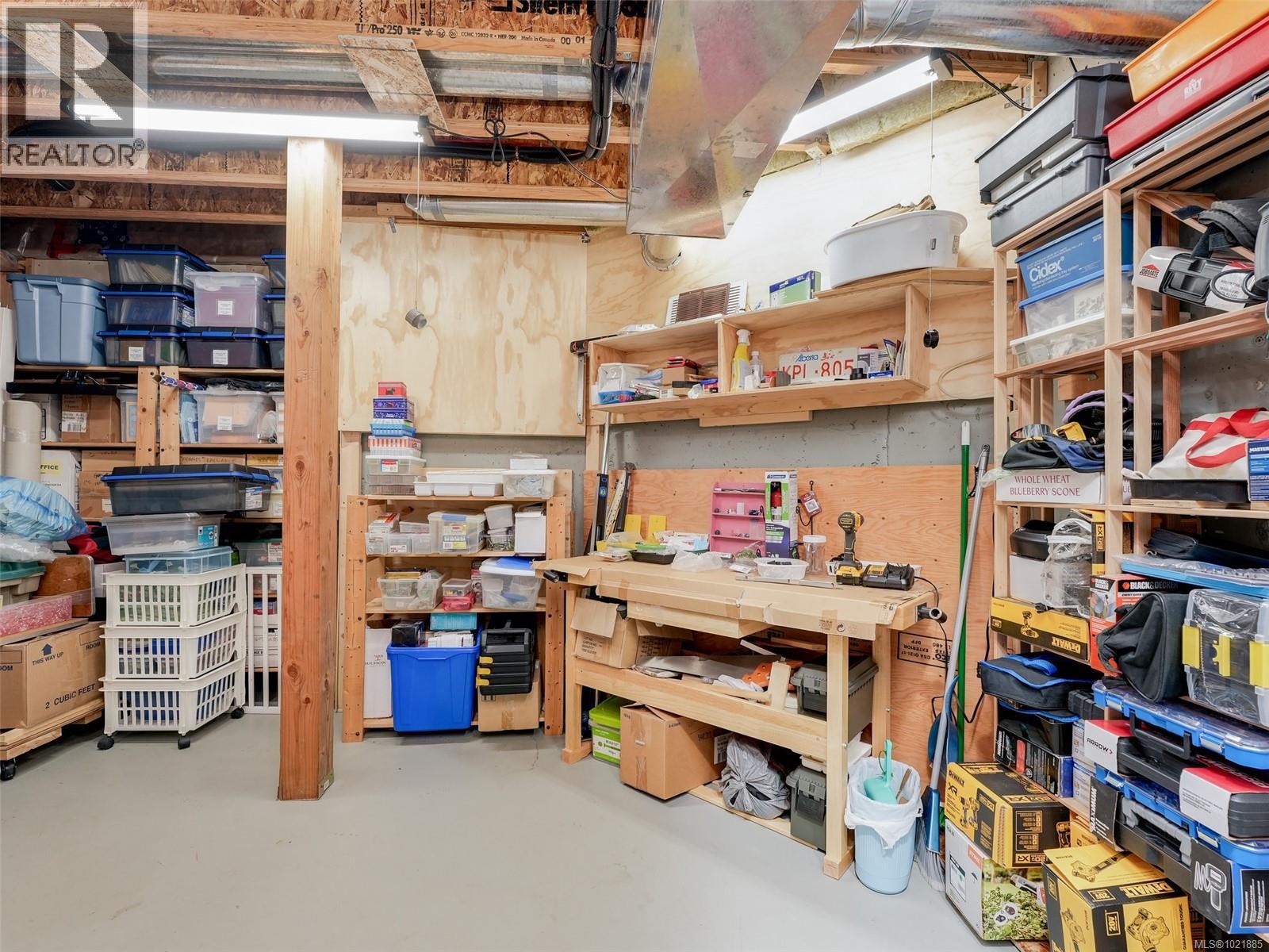 25 1286 Tolmie Avenue, Saanich