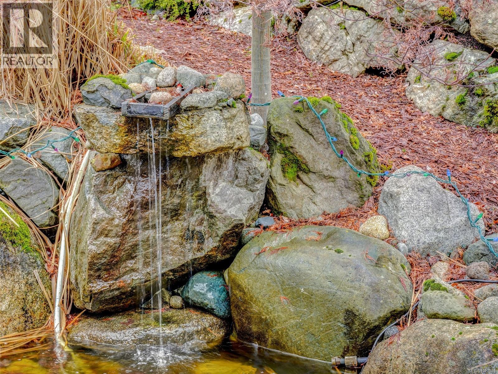 25 1286 Tolmie Avenue, Saanich