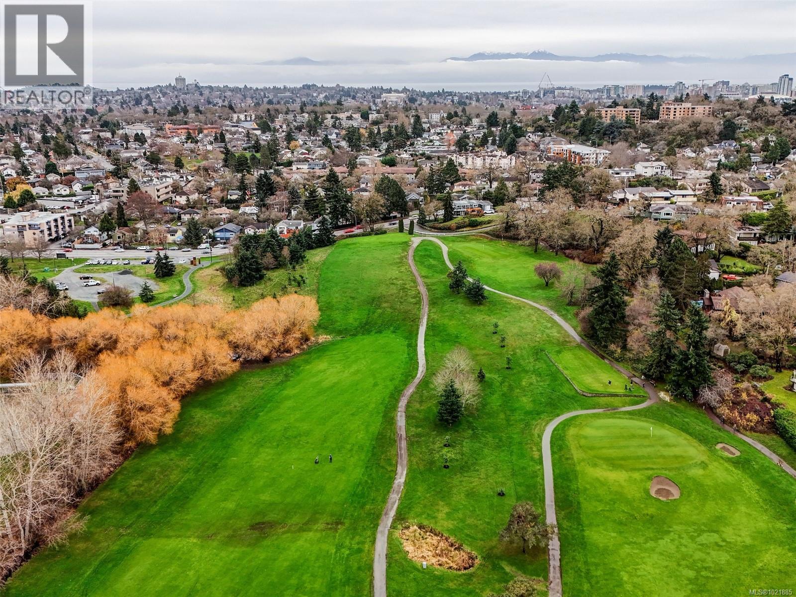 25 1286 Tolmie Avenue, Saanich