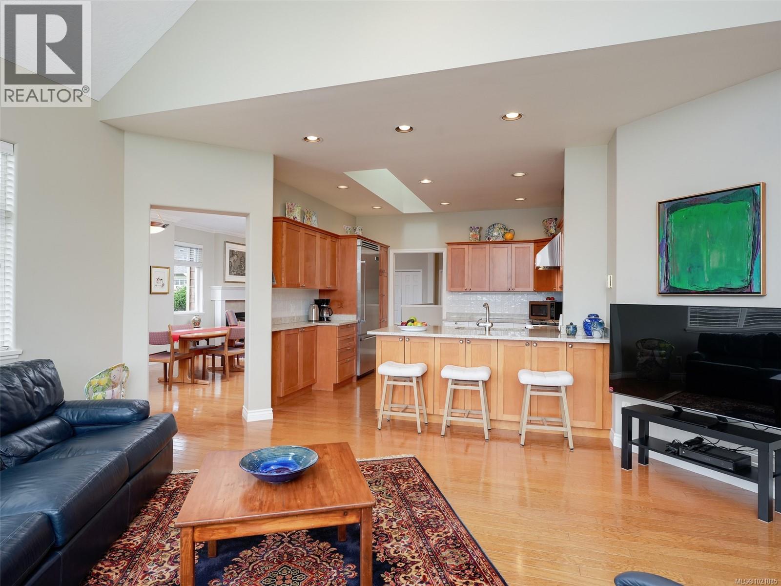 25 1286 Tolmie Avenue, Saanich