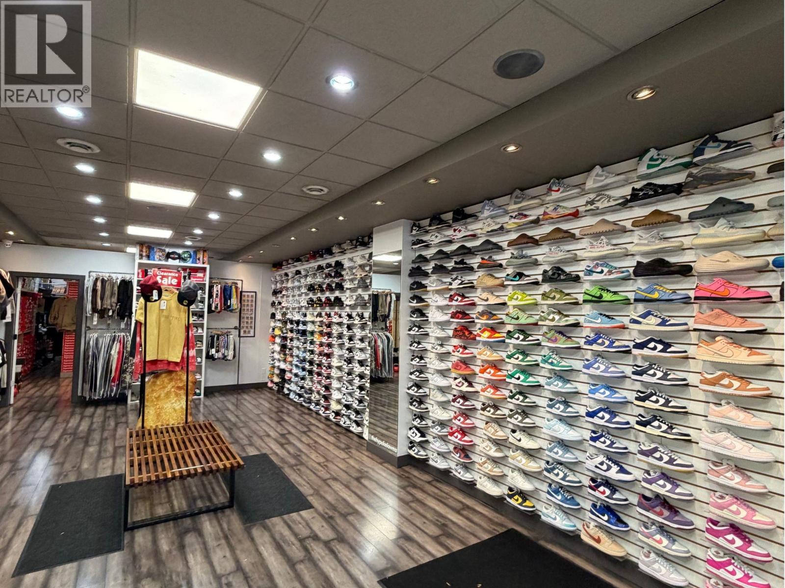  543 Bernard Avenue, Kelowna