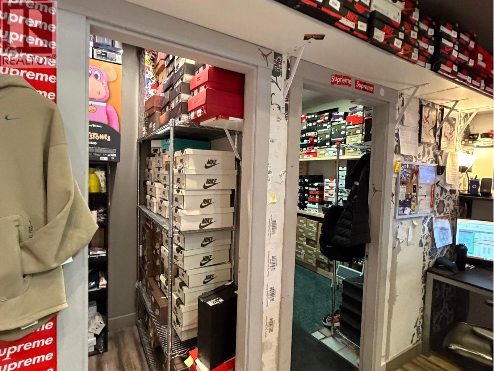  543 Bernard Avenue, Kelowna