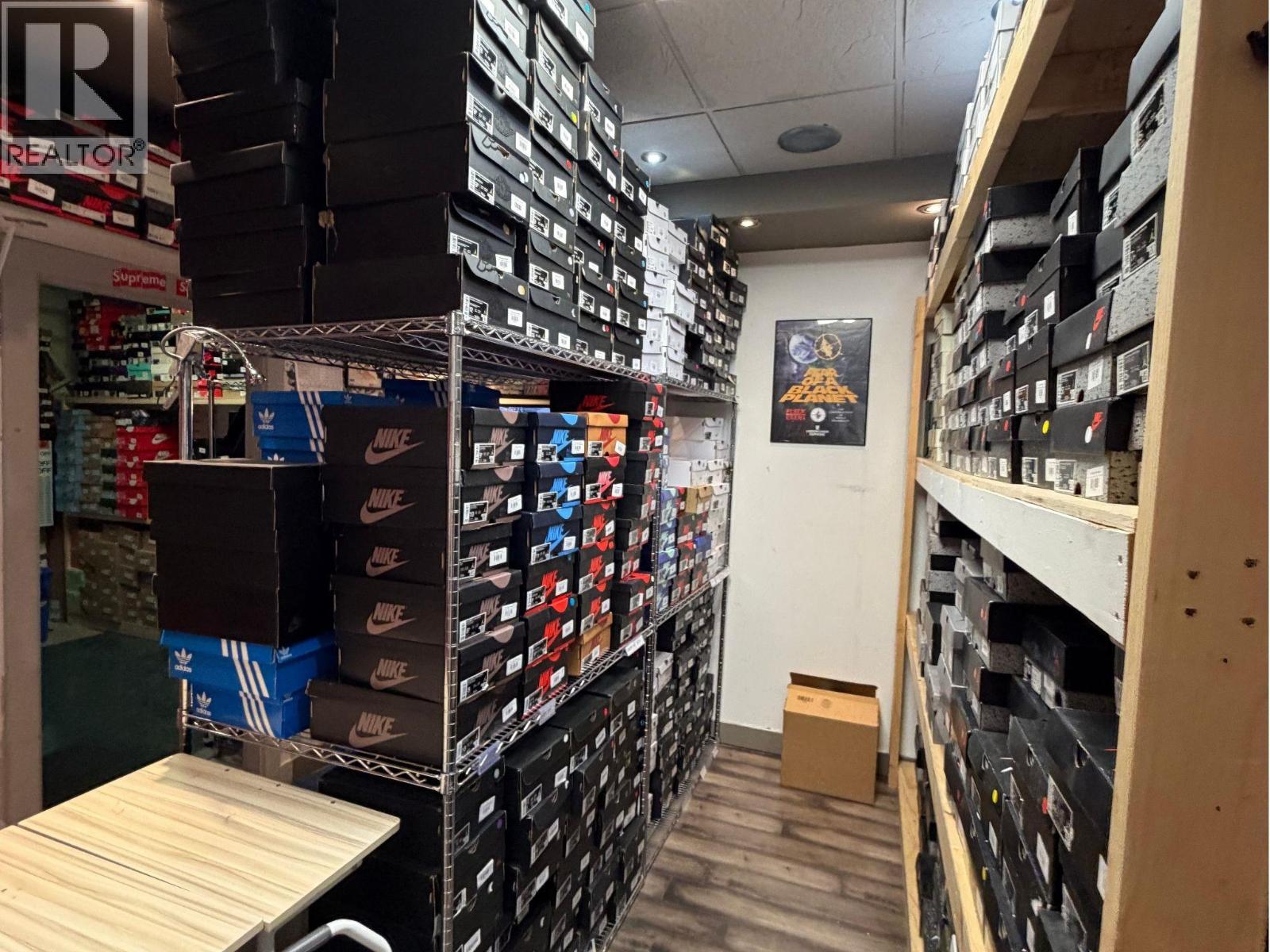  543 Bernard Avenue, Kelowna