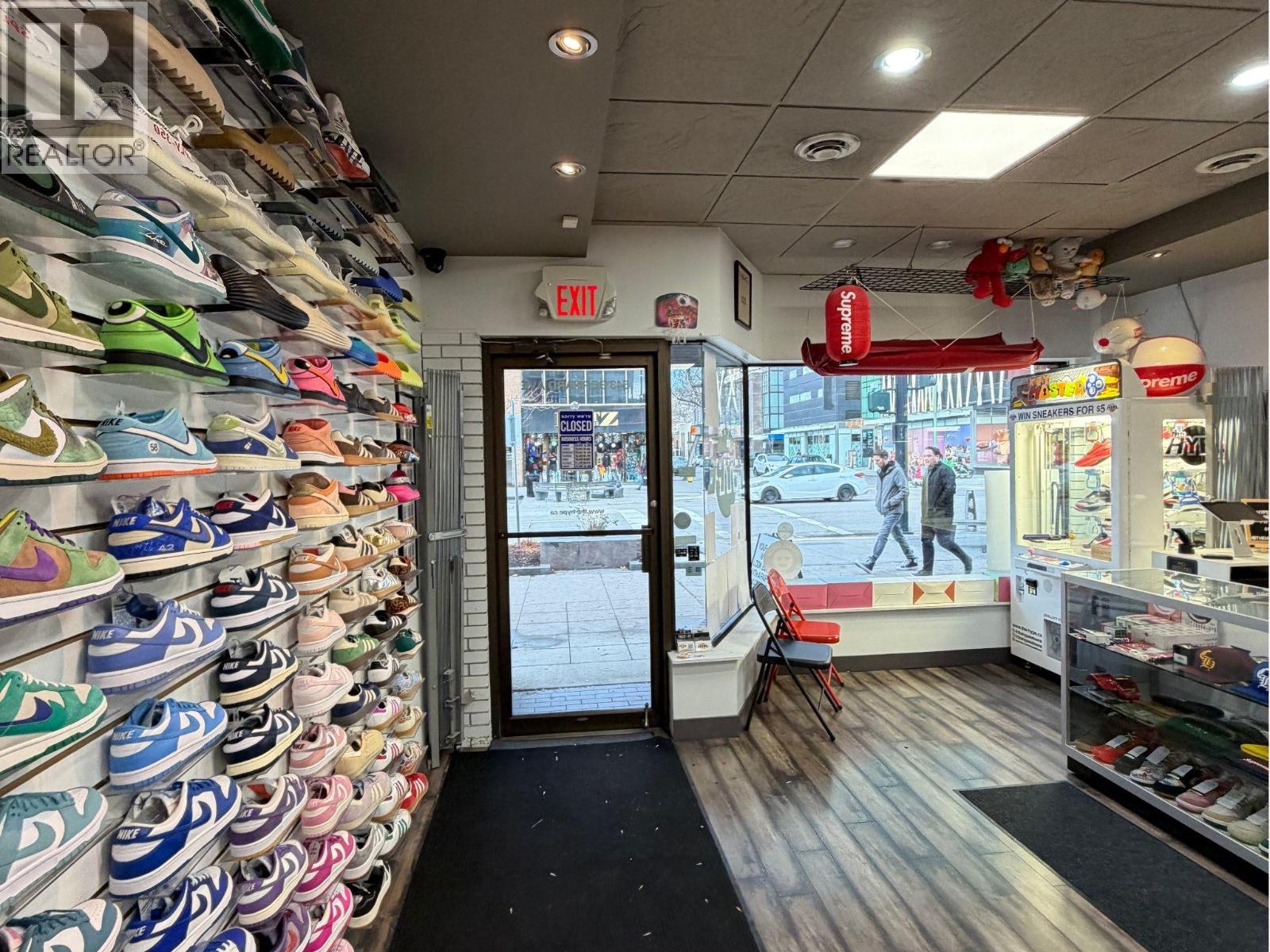  543 Bernard Avenue, Kelowna