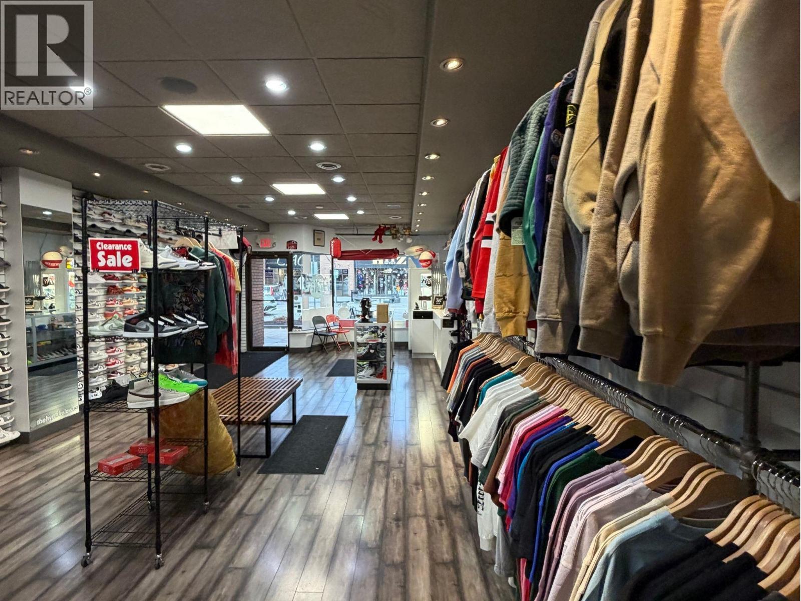  543 Bernard Avenue, Kelowna