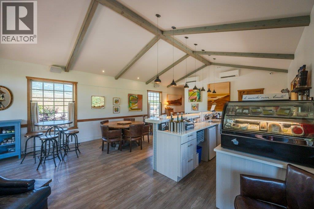  5381 97 Highway, Oliver