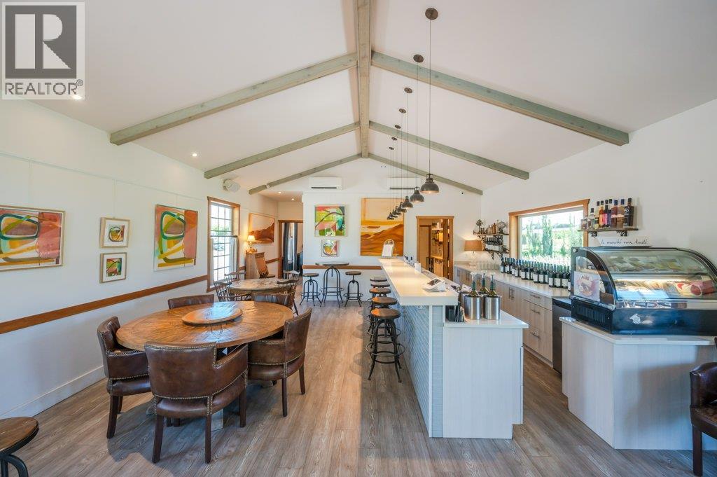  5381 97 Highway, Oliver