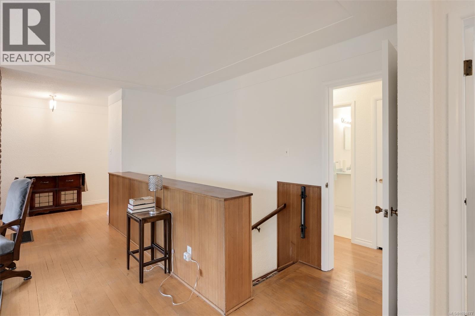 645 Transit Rd, Oak Bay