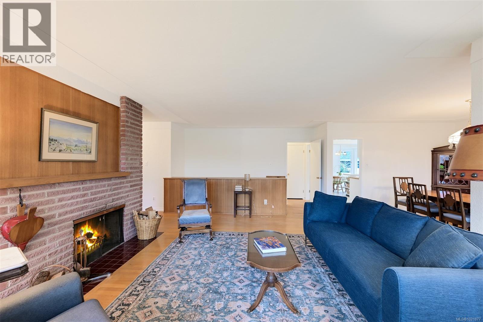 645 Transit Rd, Oak Bay