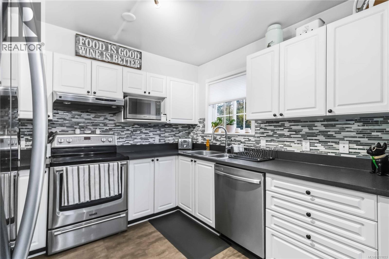 38 14 Erskine Lane, View Royal