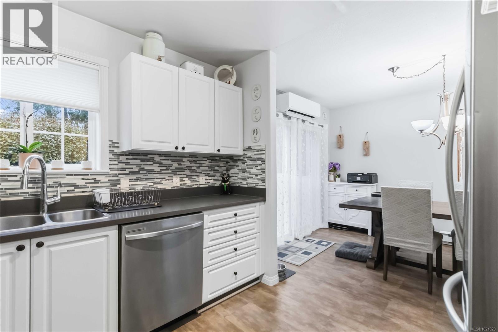 38 14 Erskine Lane, View Royal