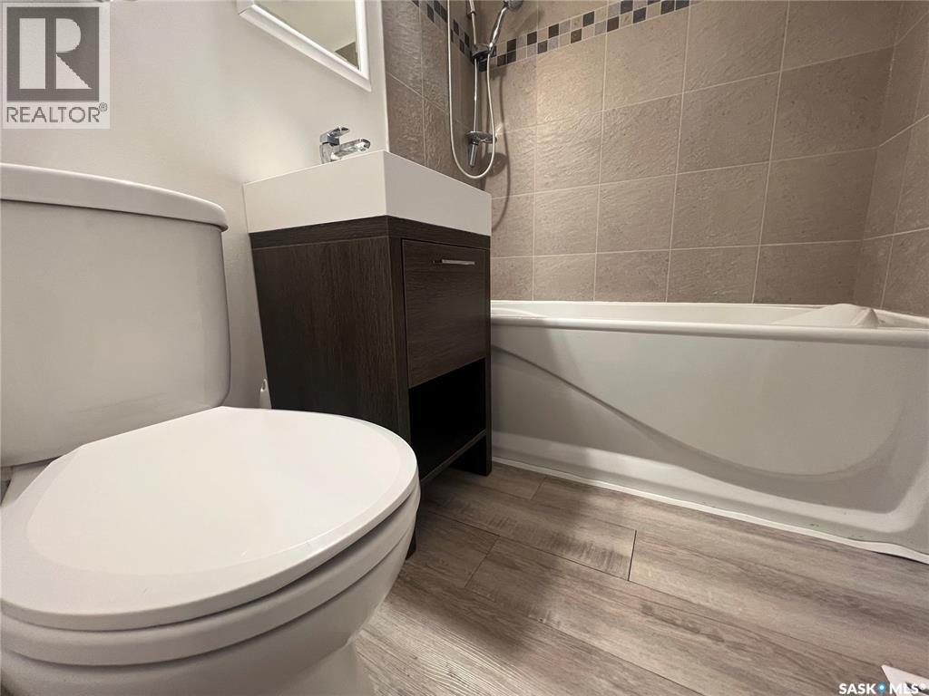 Single Family House for Sale in  TH AVENUE NW Swift Current 