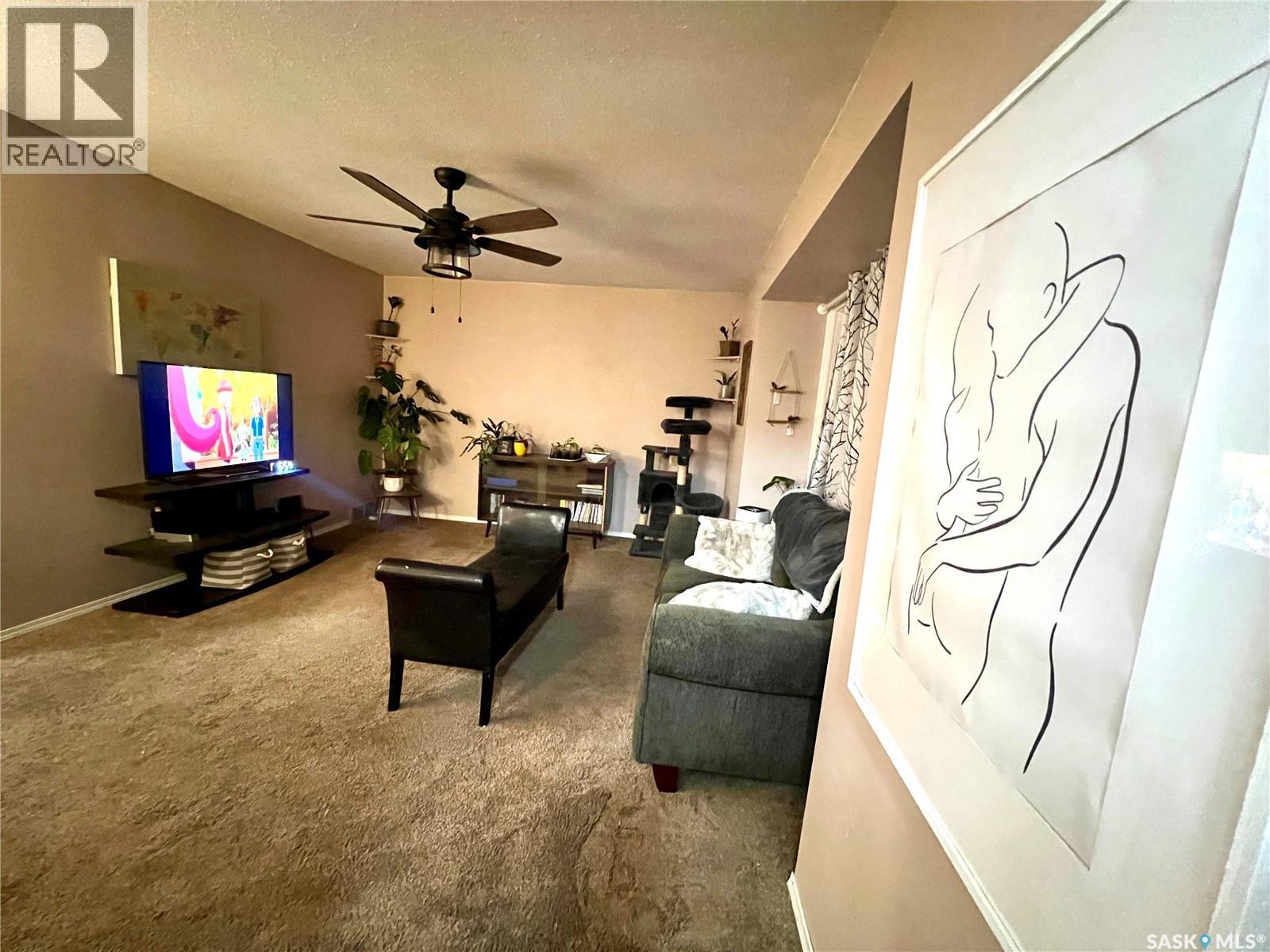 Single Family House for Sale in  TH AVENUE NW Swift Current 