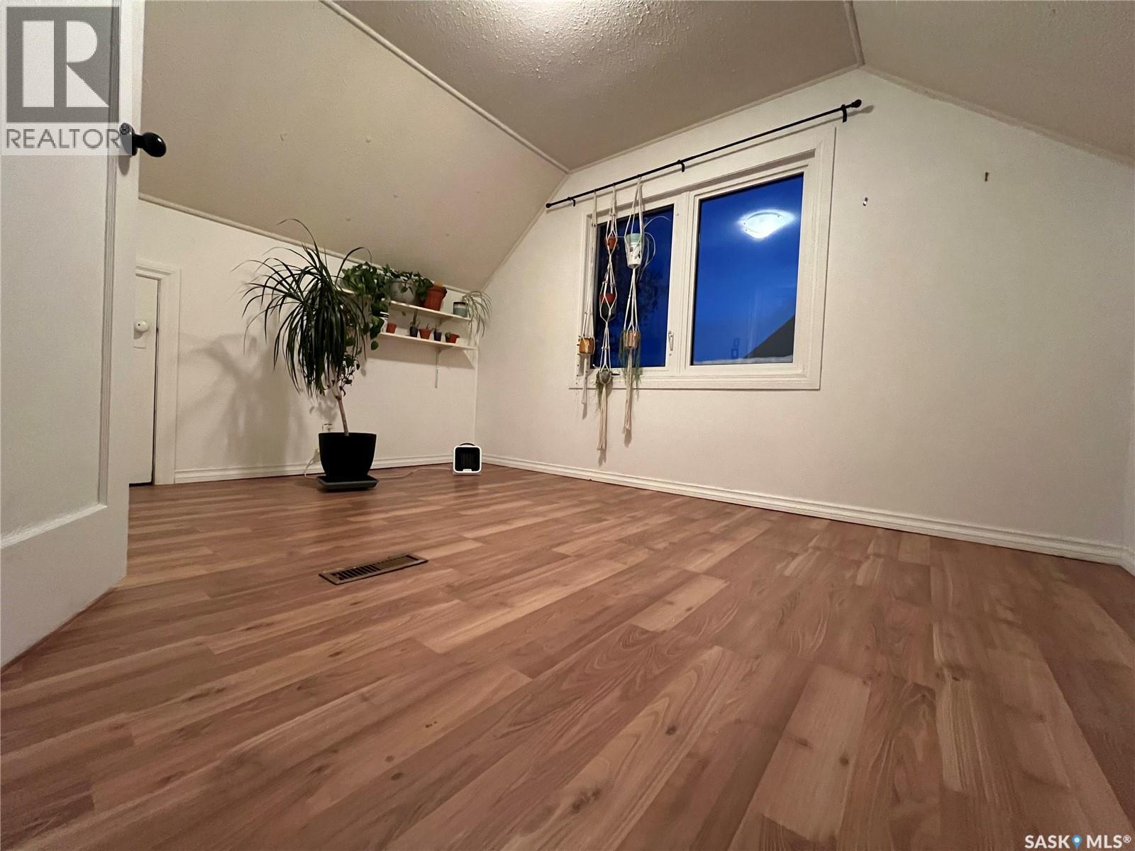 Single Family House for Sale in  TH AVENUE NW Swift Current 