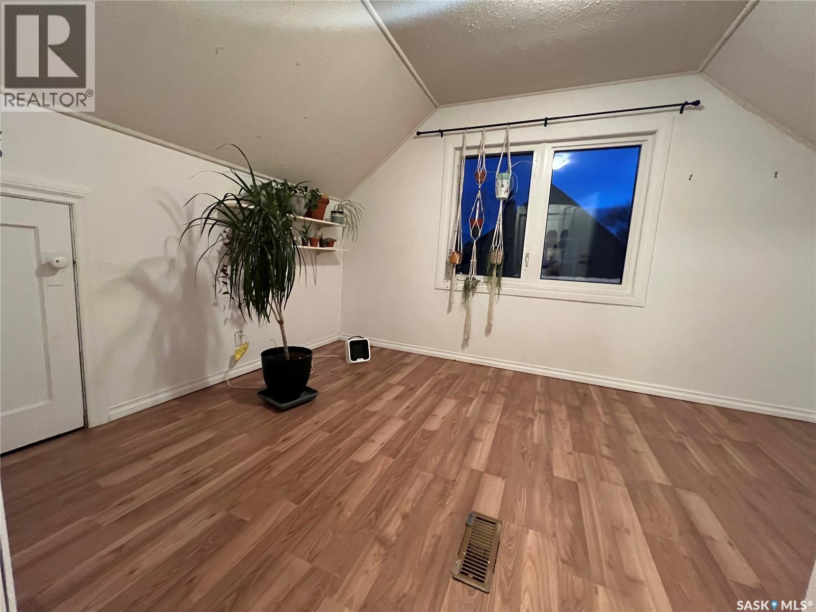 Single Family House for Sale in  TH AVENUE NW Swift Current 