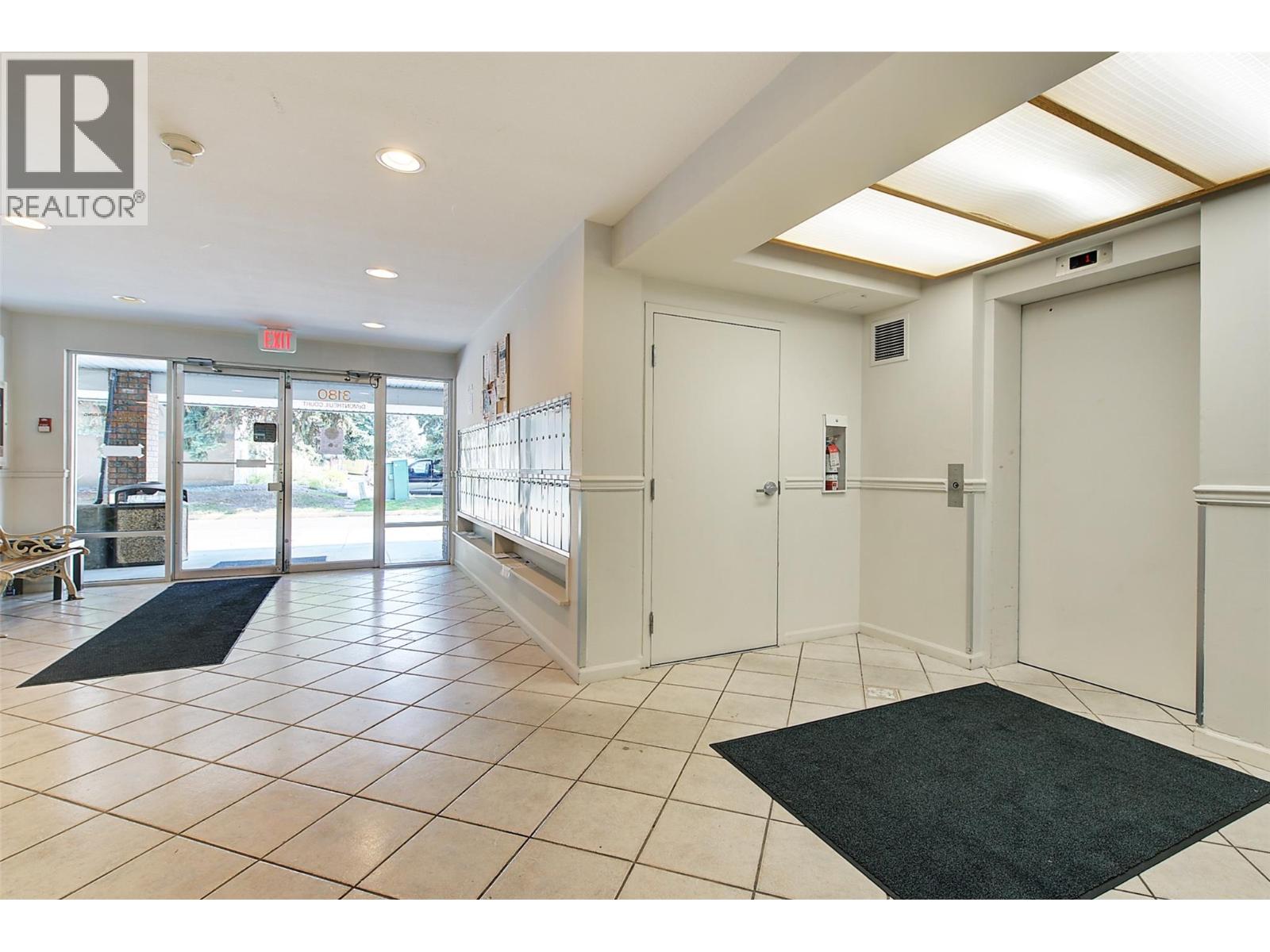 407 3180 De Montreuil Court, Kelowna