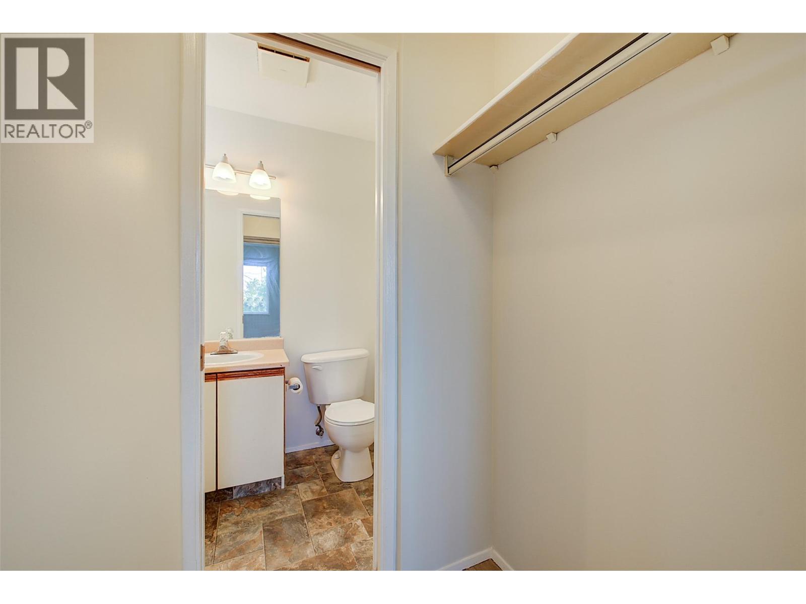 407 3180 De Montreuil Court, Kelowna