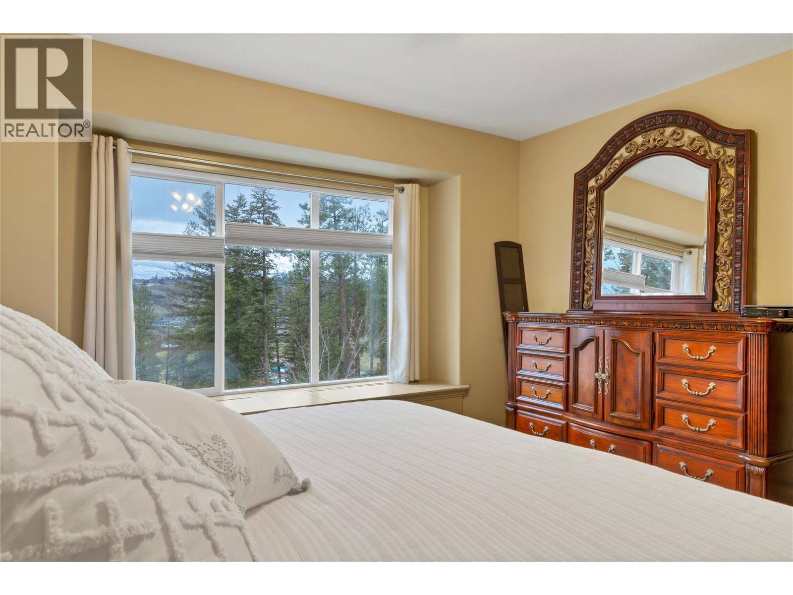  10412 Sherman Drive, Lake Country