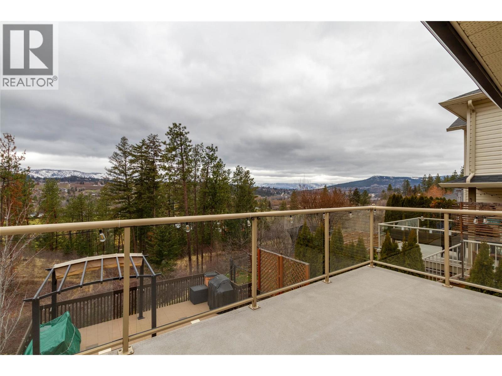  10412 Sherman Drive, Lake Country