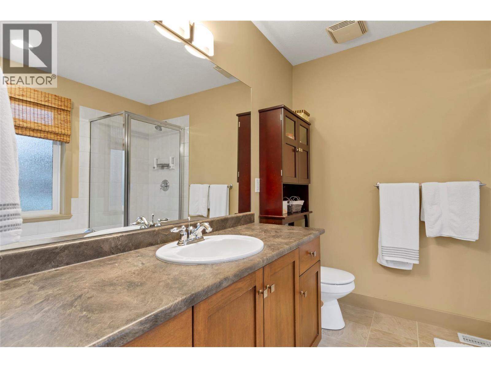  10412 Sherman Drive, Lake Country