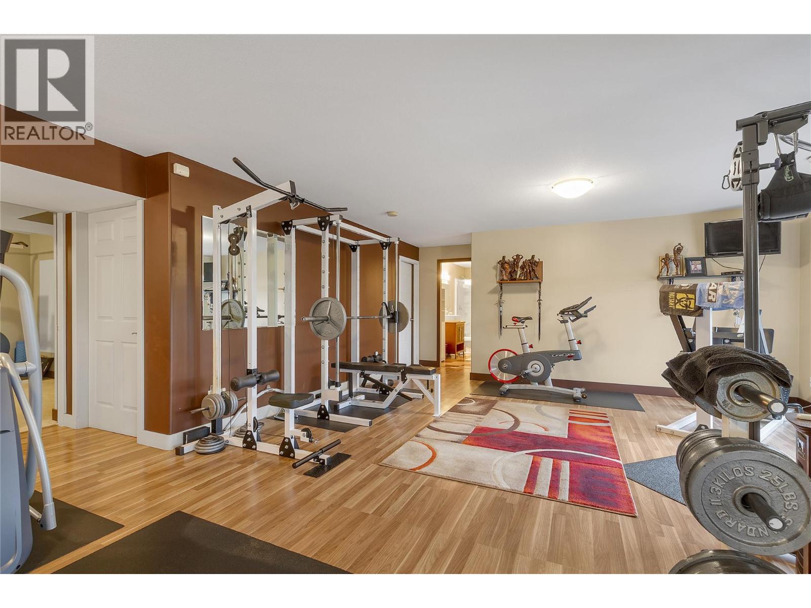  10412 Sherman Drive, Lake Country