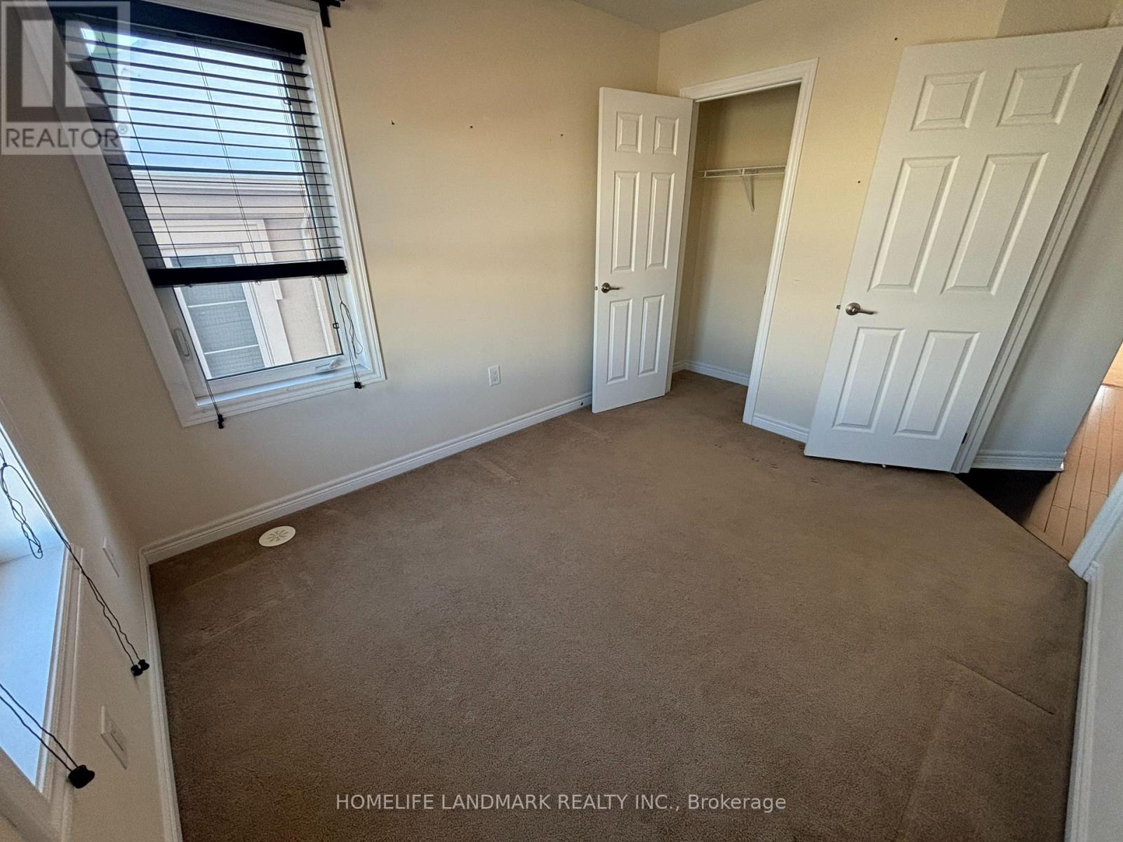 Single Family House for Sale in  GRAND TRUNK AVENUE Vaughan (Patterson) 