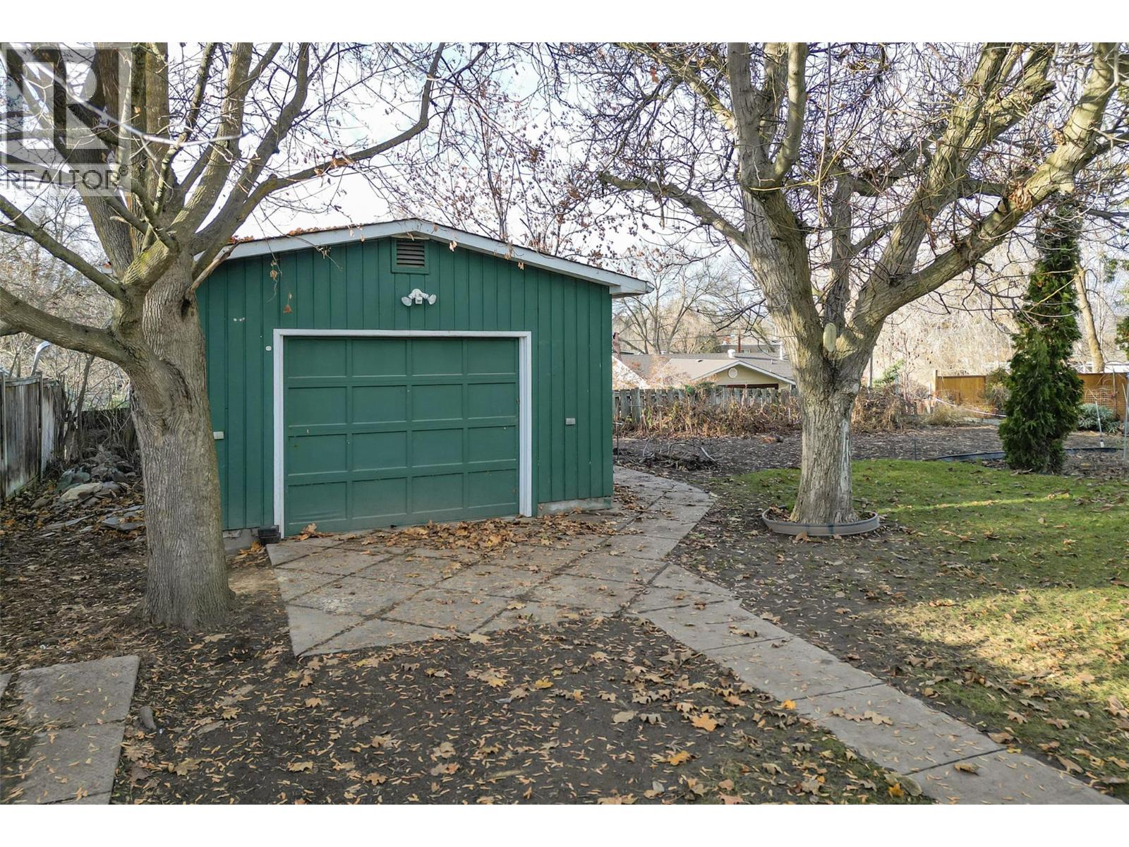  840 Matt Road, Kelowna