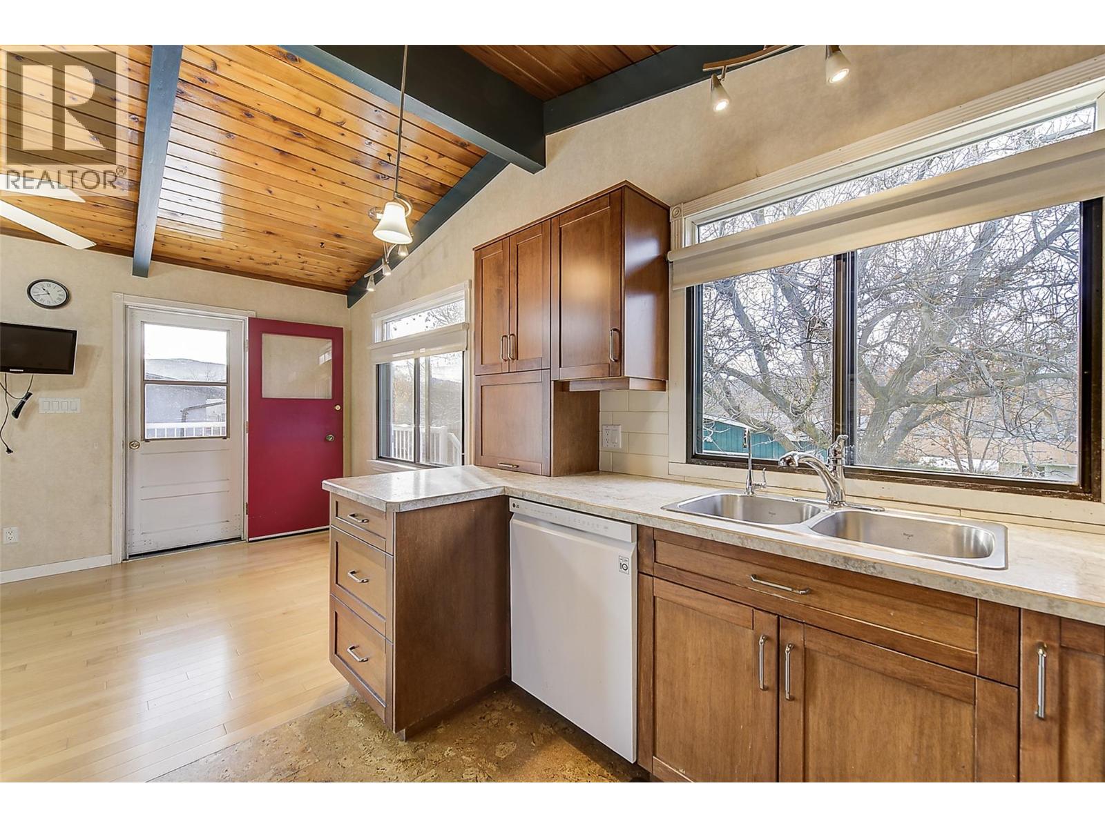  840 Matt Road, Kelowna