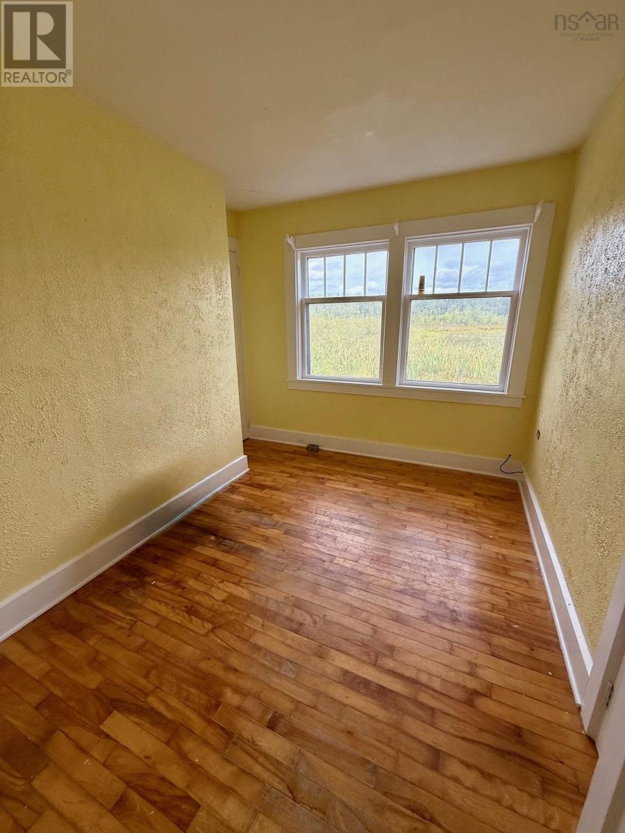 Property 7 of 34 of 11798 Highway 8