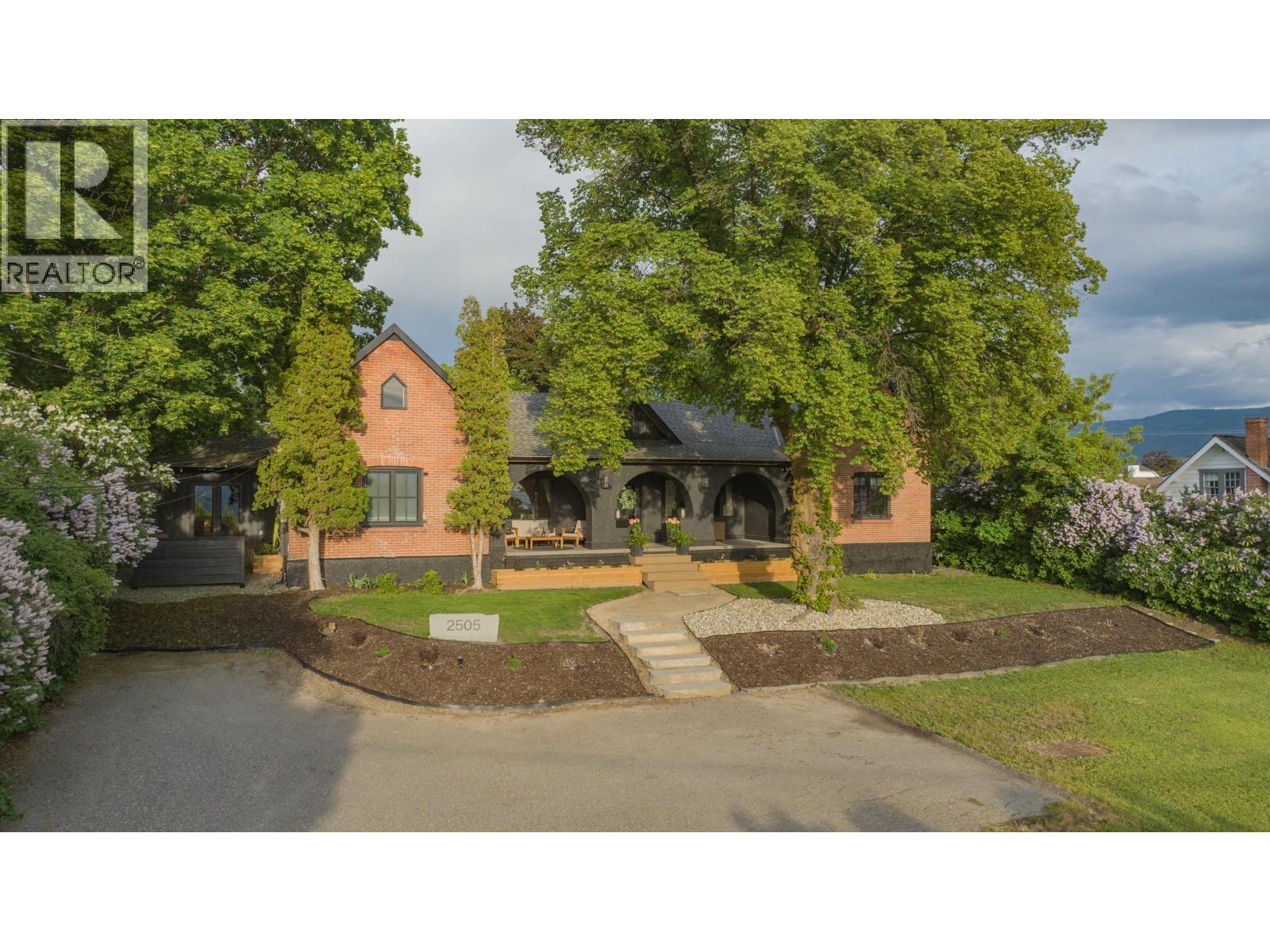  2505 23 Street, Vernon