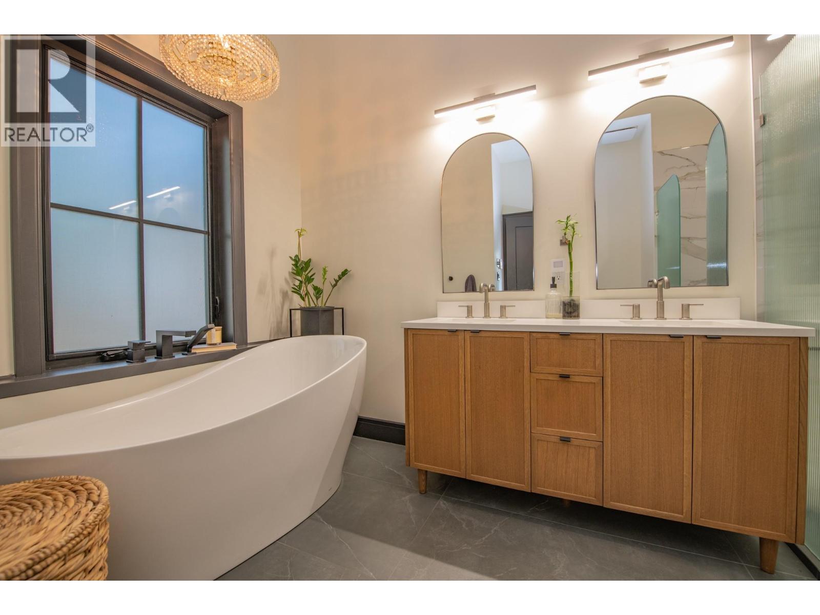  2505 23 Street, Vernon