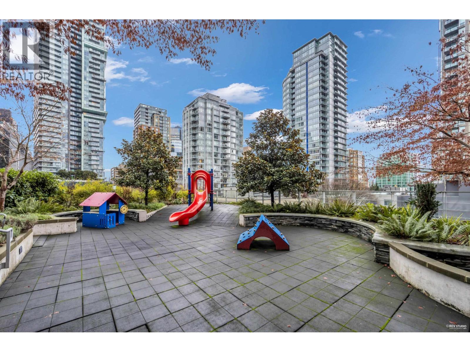 1602 535 SMITHE STREET, Vancouver