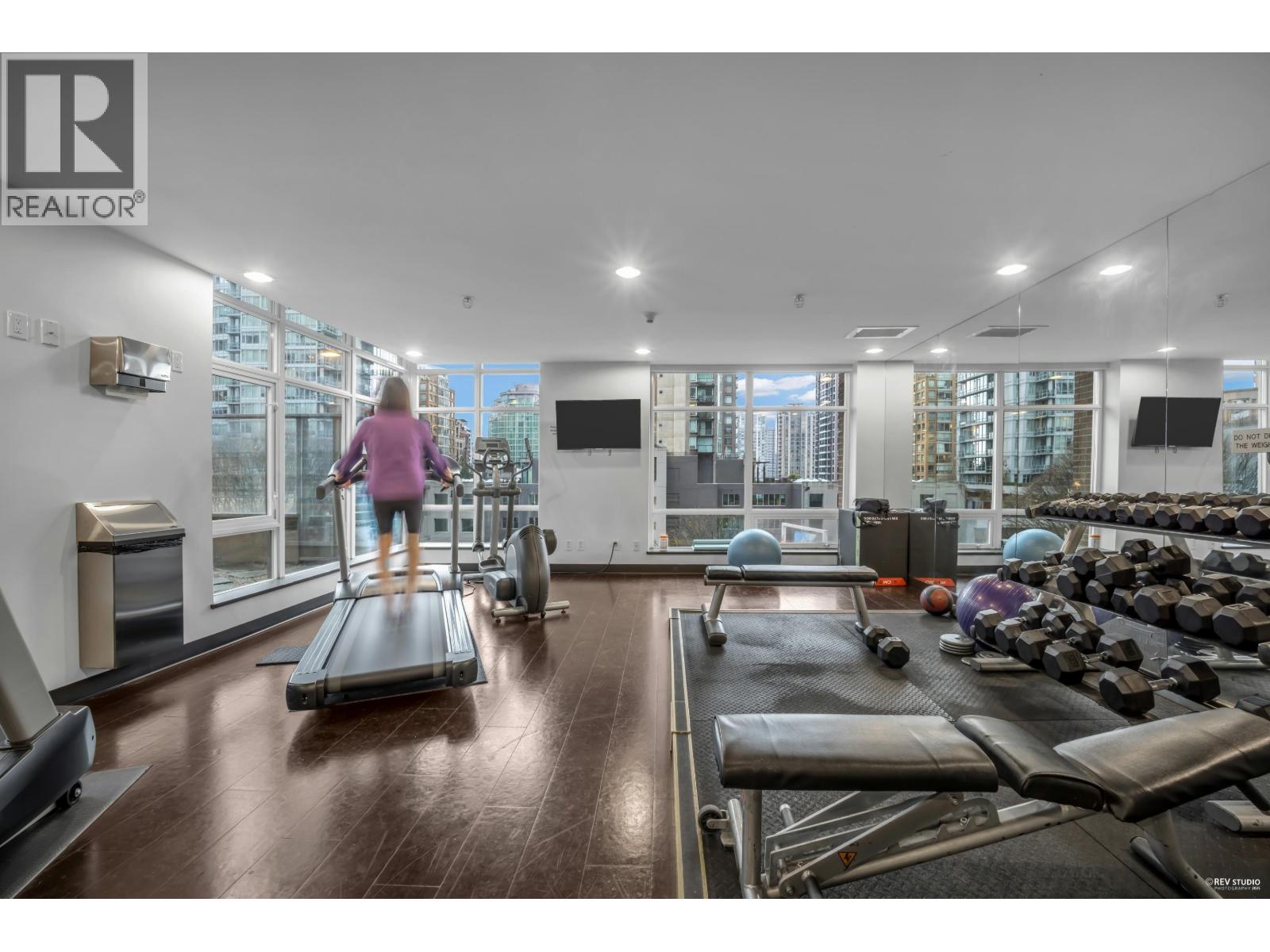 1602 535 SMITHE STREET, Vancouver