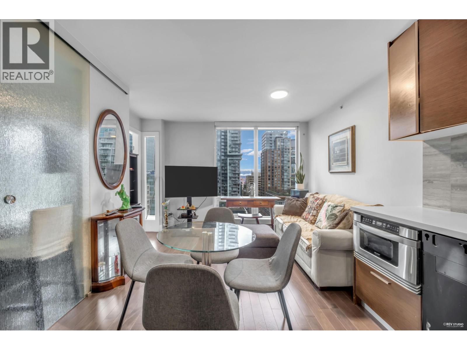 1602 535 SMITHE STREET, Vancouver