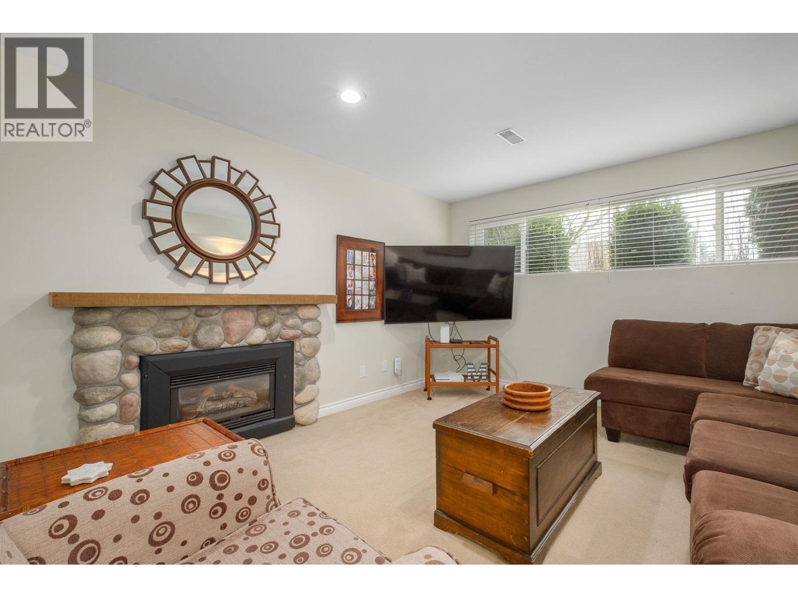 140 HARVEY STREET, New Westminster