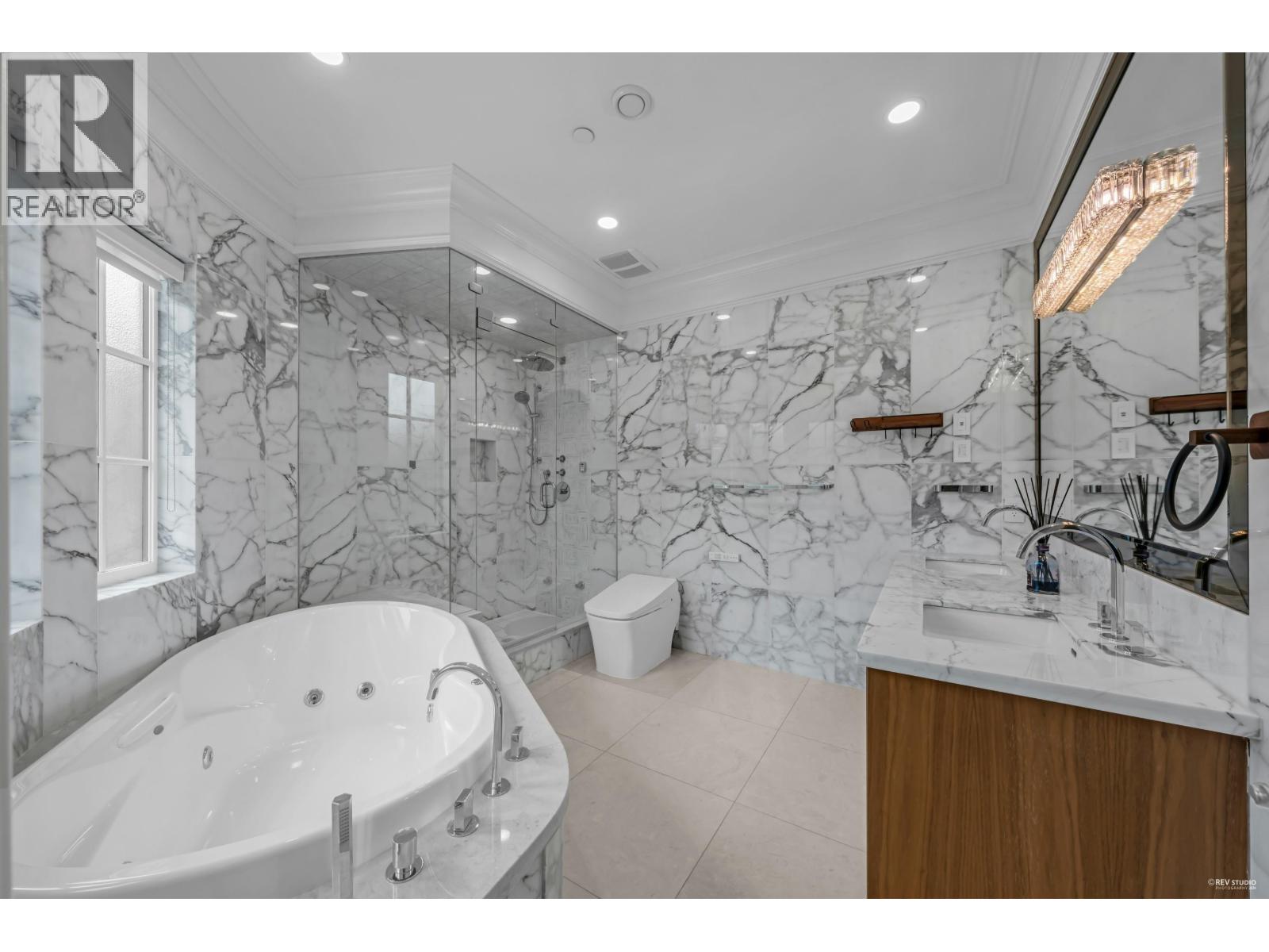 6011 ADERA STREET, Vancouver