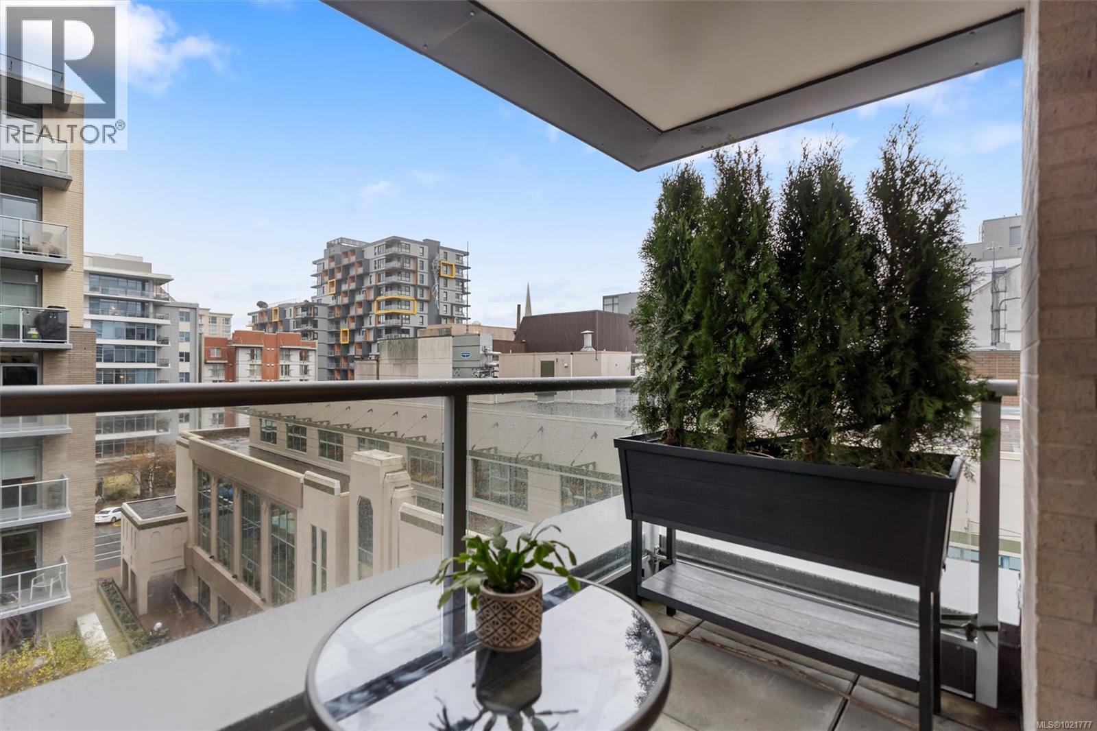 607 845 Johnson St, Victoria