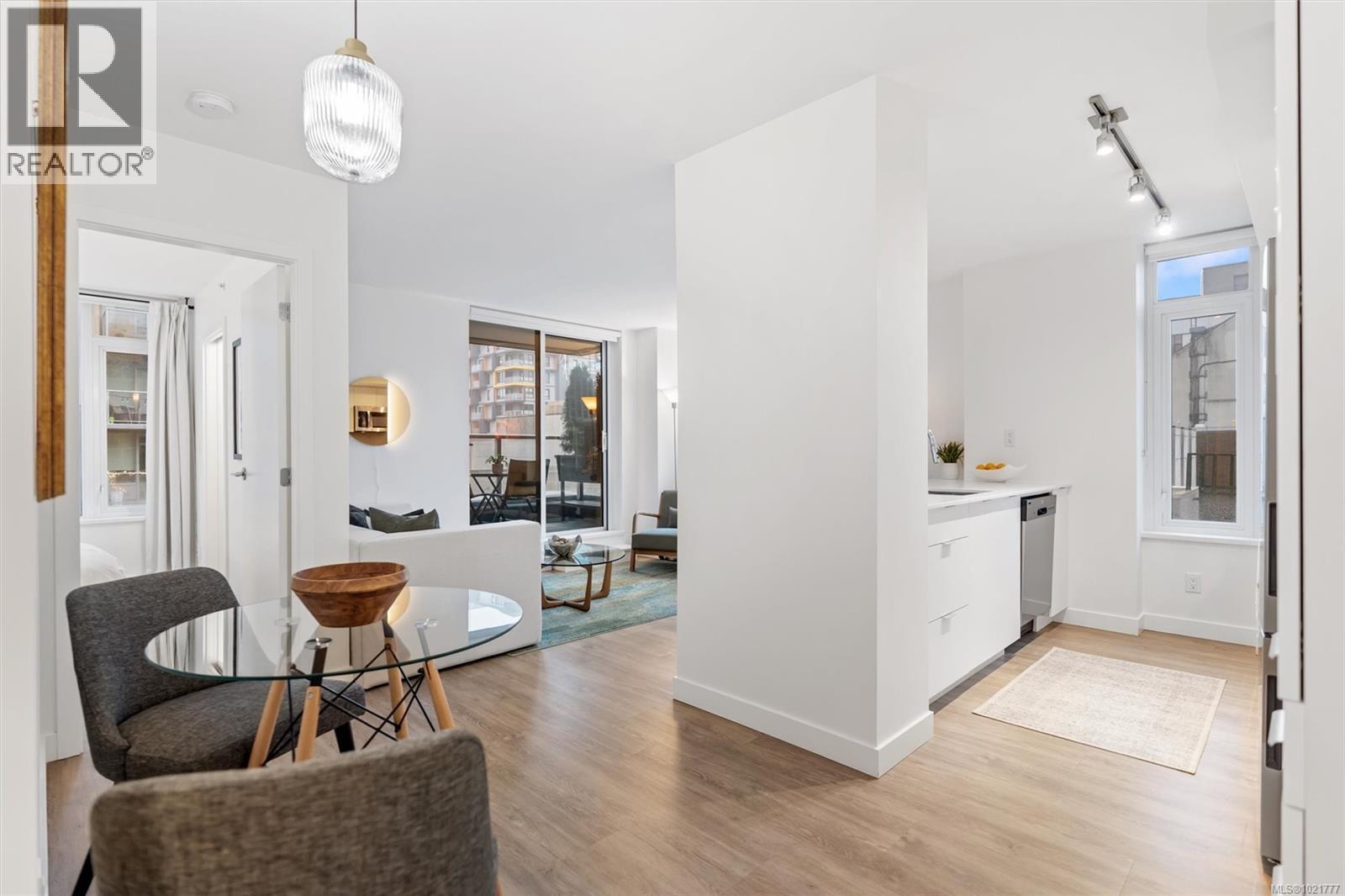 607 845 Johnson St, Victoria