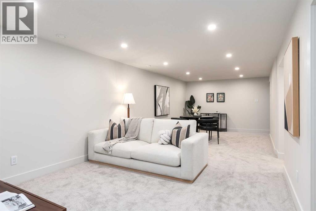 Single Family House Bungalow for Sale in  Hoover Place SW Haysboro Calgary 