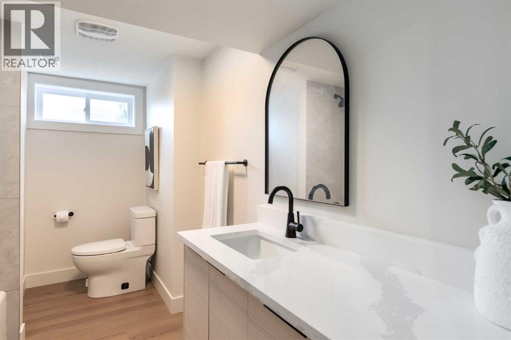 Single Family House Bungalow for Sale in  Hoover Place SW Haysboro Calgary 