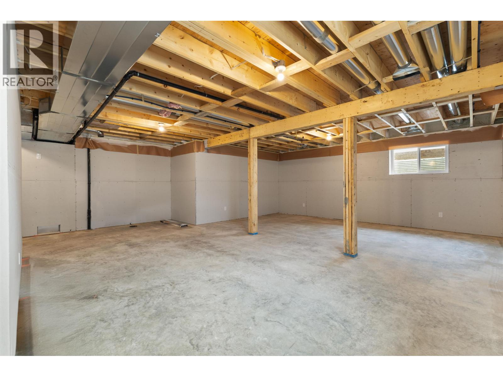 5305 BREANNA AVENUE, Prince George