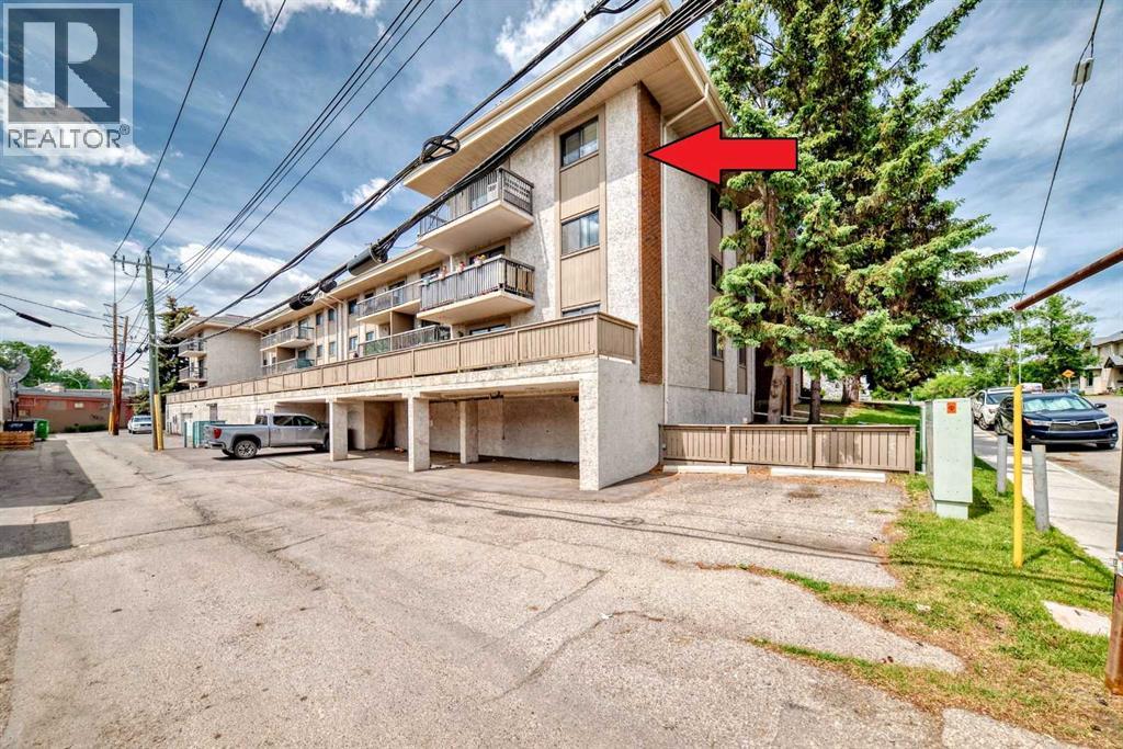 Single Family House for Sale in    Avenue NW West Hillhurst Calgary 