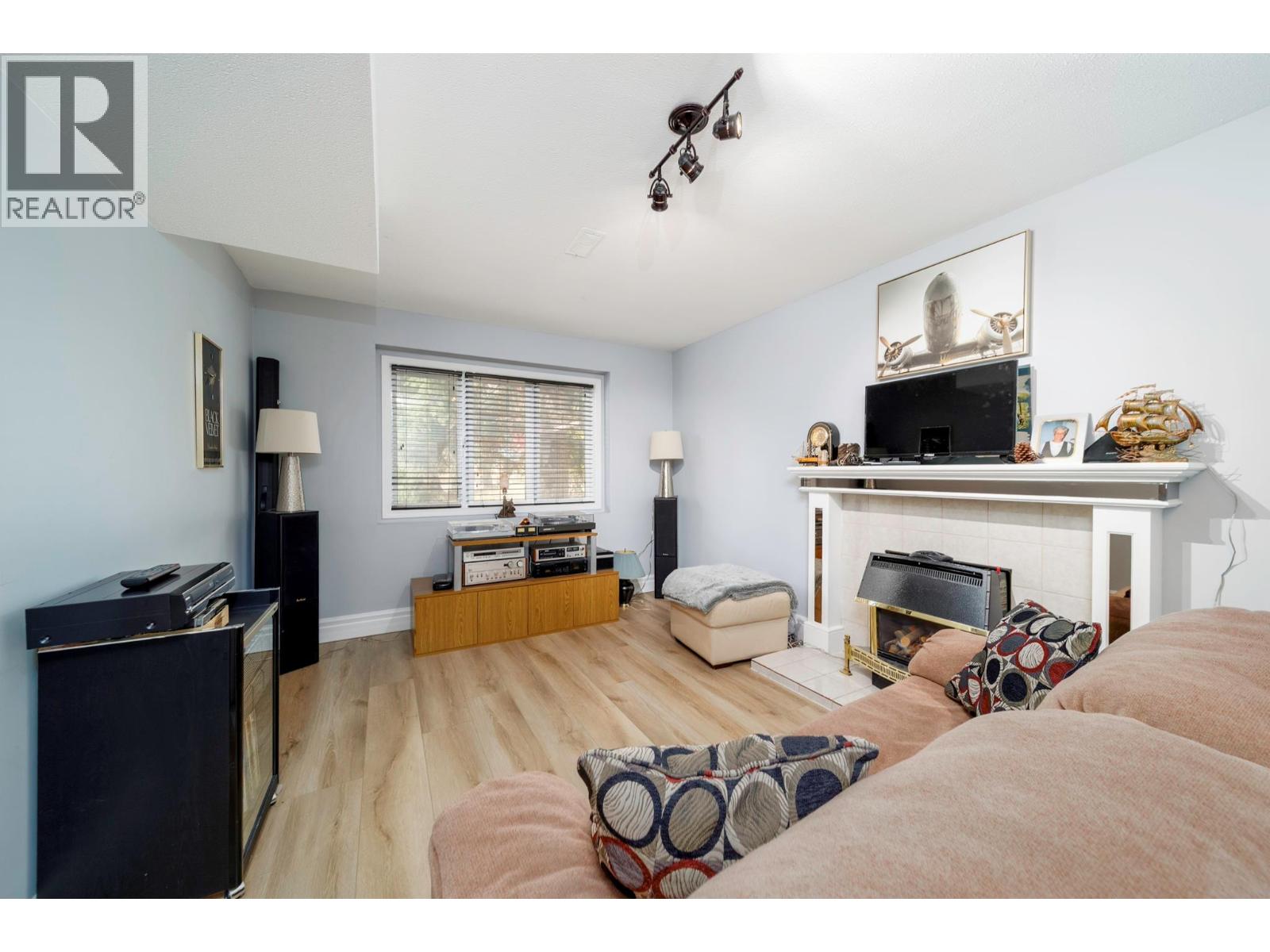 3777 Salloum Road - 8
