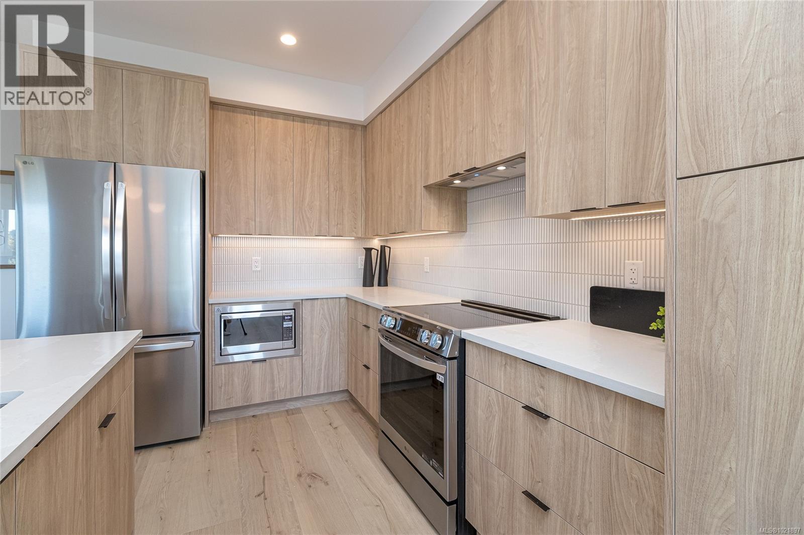 1426 Dolomite Ridge, Langford