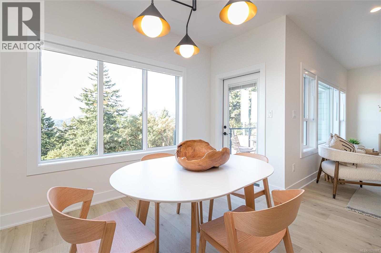 1426 Dolomite Ridge, Langford